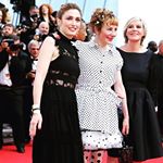 Julie Gayet, Julie Depardieu et Chantal Ladesou sur le tapis rouge du Festival de Cannes hier. Retro...